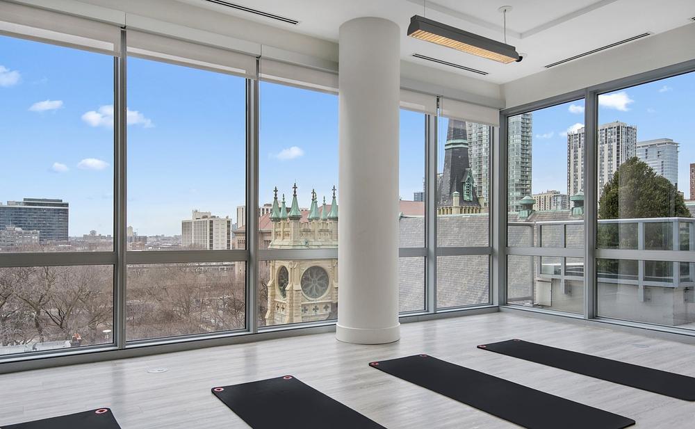 Two West 2 W Delaware Pl, Chicago, IL 60610