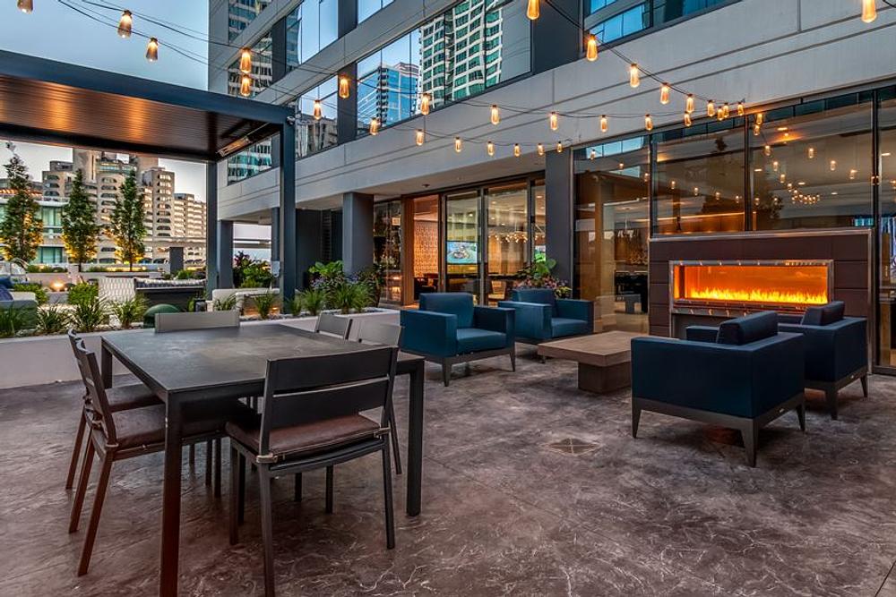 Alta Grand Central 221 W Harrison St, Chicago, IL 60607
