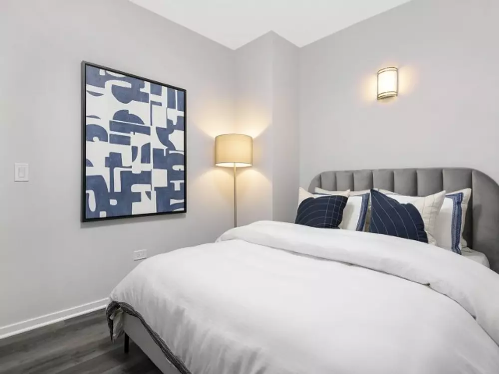 Century Tower 182 W Lake St, Chicago, IL 60601