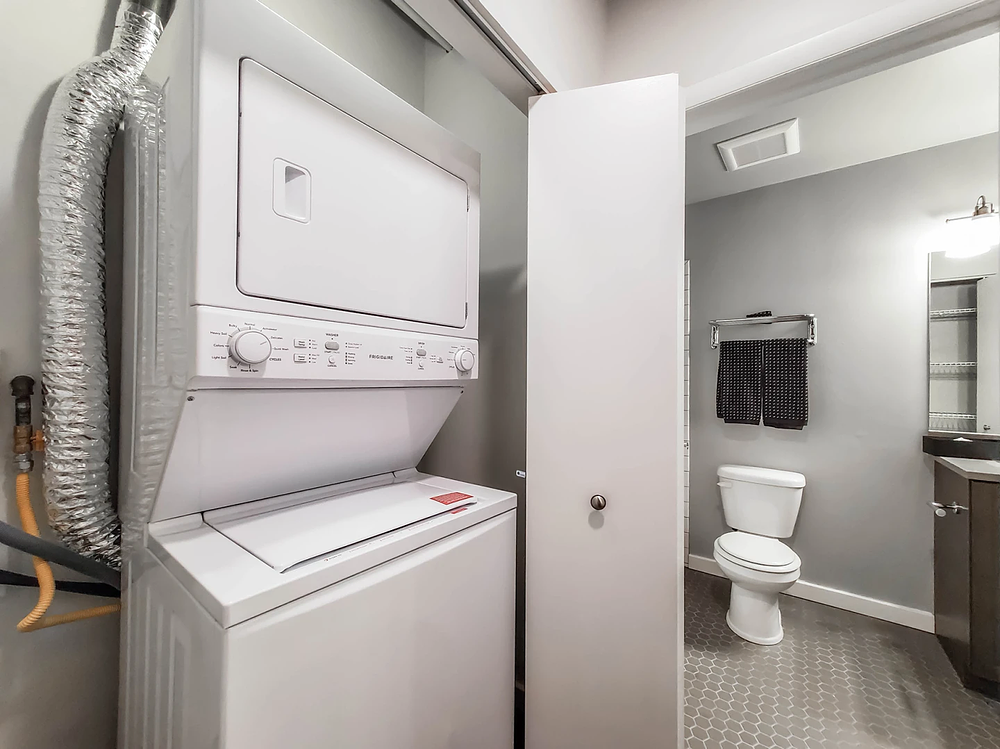 The Lofts at Gin Alley 120 N Green St, Chicago, IL 60607 Fulton Market, West Loop - Leasing by Cross Street