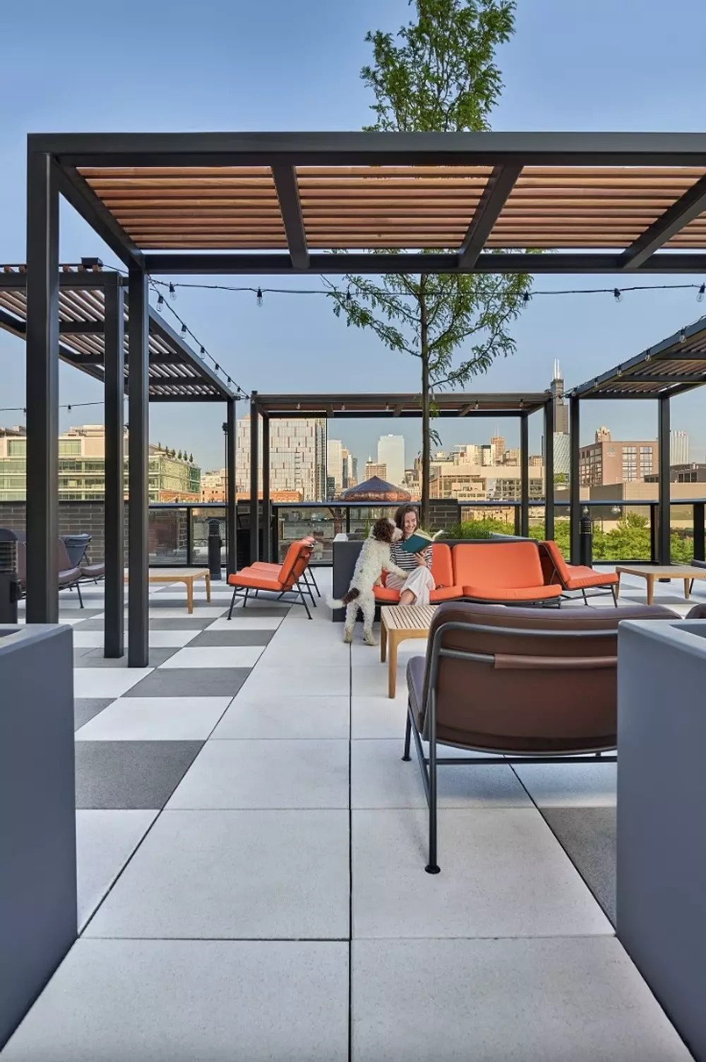 Fulbrix 160 N Elizabeth St, Chicago, IL 60607