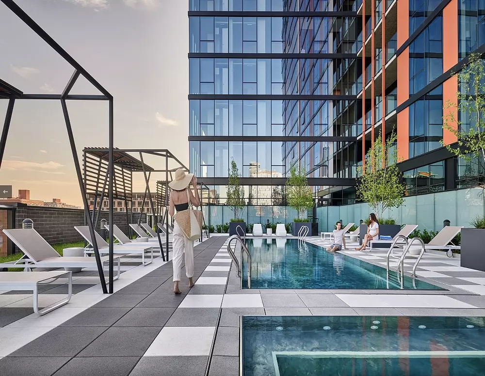 Fulbrix 160 N Elizabeth St, Chicago, IL 60607
