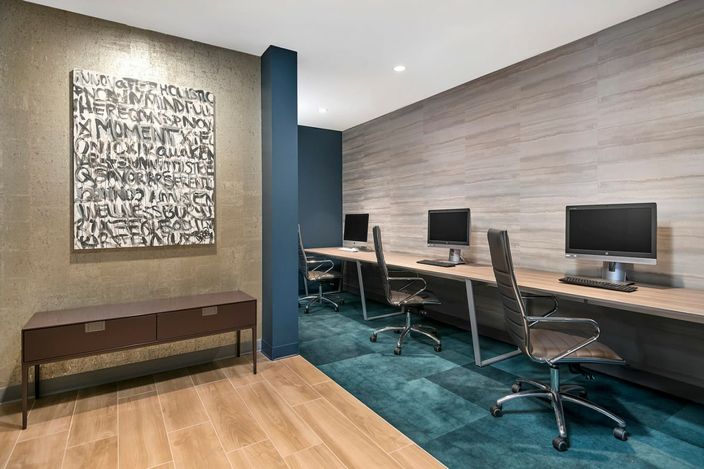 Moment 545 N McClurg Ct, Chicago, IL 60611