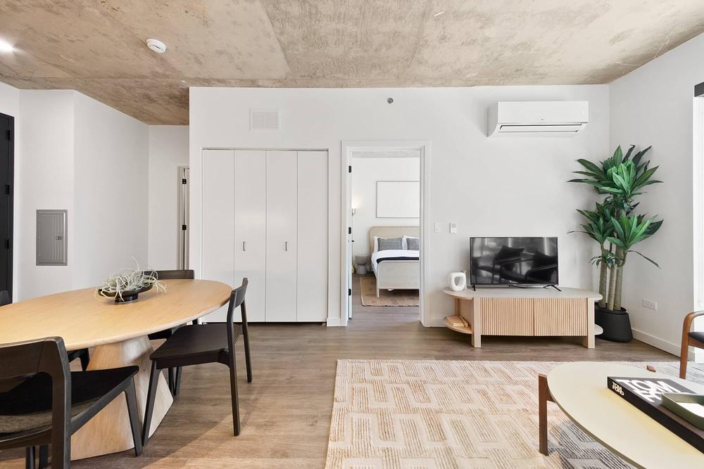 Hugo River North 751 N Hudson Ave, Chicago, IL 60654