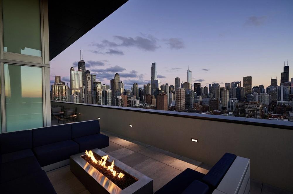 THREE Old Town Park 228 W Hill St, Chicago, IL 60610 Old Town - Leasing by Cross Street