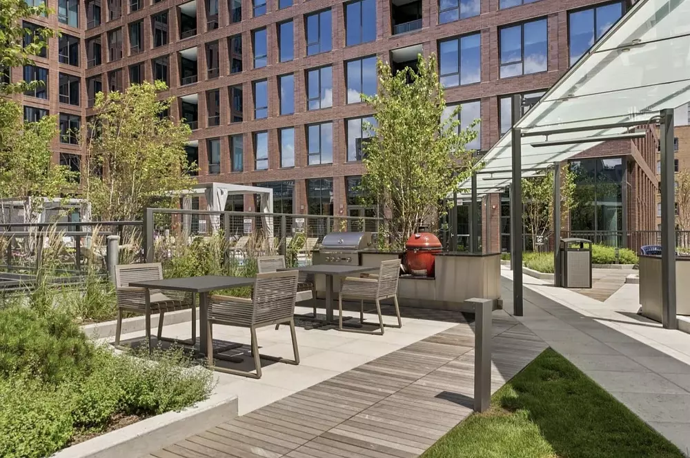Union West 939 W Washington Blvd, Chicago, IL 60606