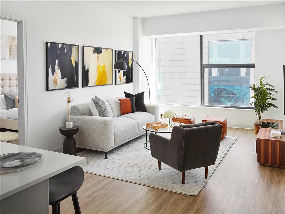 The Van Buren 808 W Van Buren St, Chicago, IL 60661