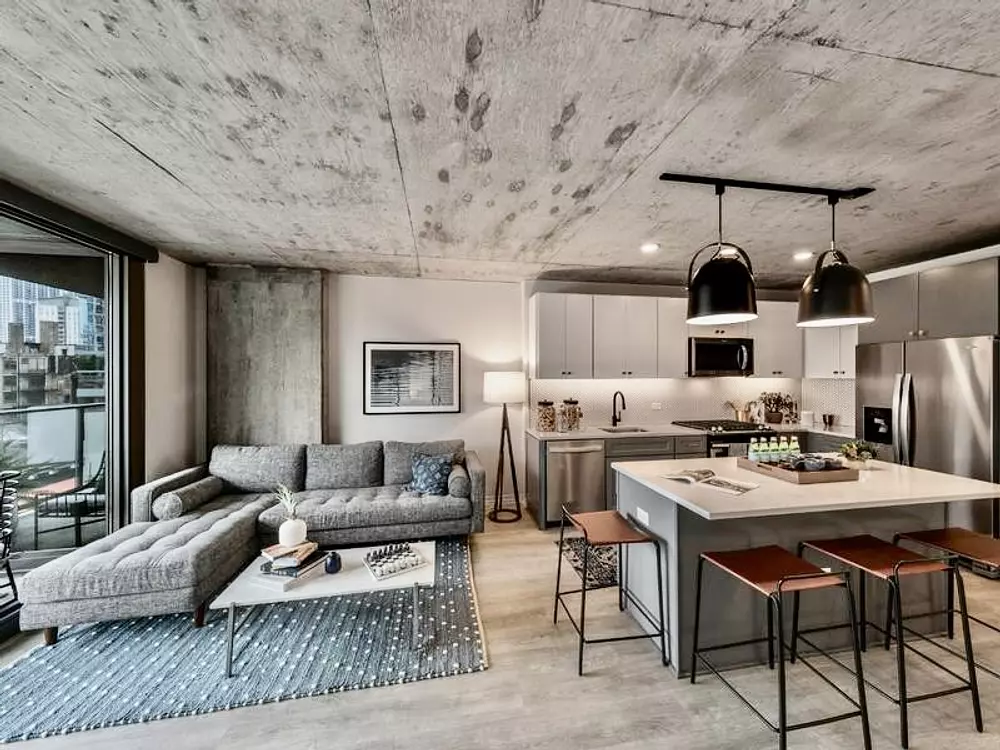 Marlowe 169 W Huron St, Chicago, IL 60654