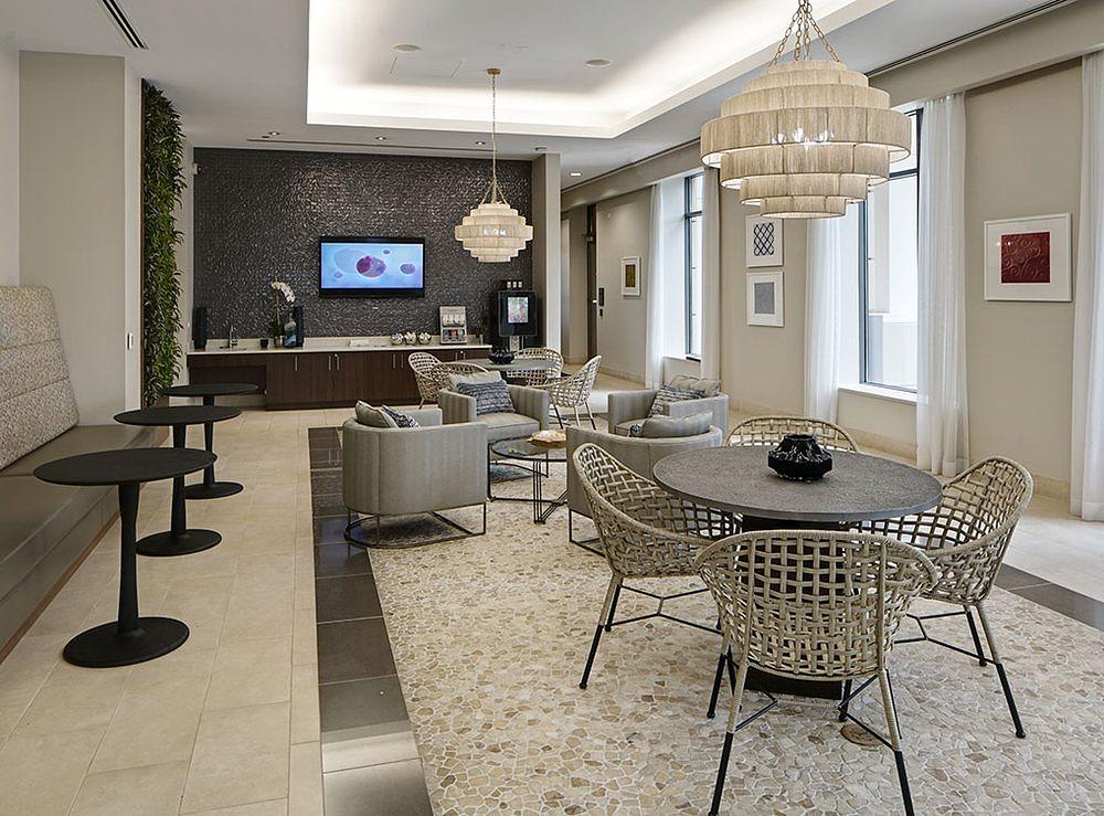 AMLI River North 71 W Hubbard St, Chicago, IL 60654