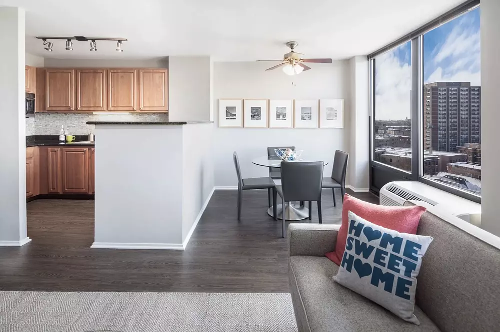 The Montrose 4334 N Hazel St, Chicago, IL 60613
