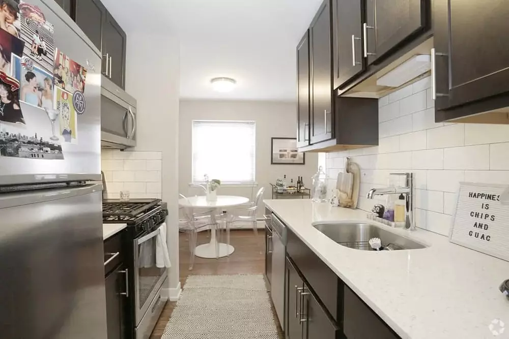 Oakdale Terrace - 525 W Oakdale Ave 525 W Oakdale Ave, Chicago, IL 60657