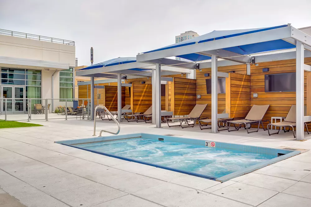 K2 Apartments 365 N Halsted St Chicago, IL 60661