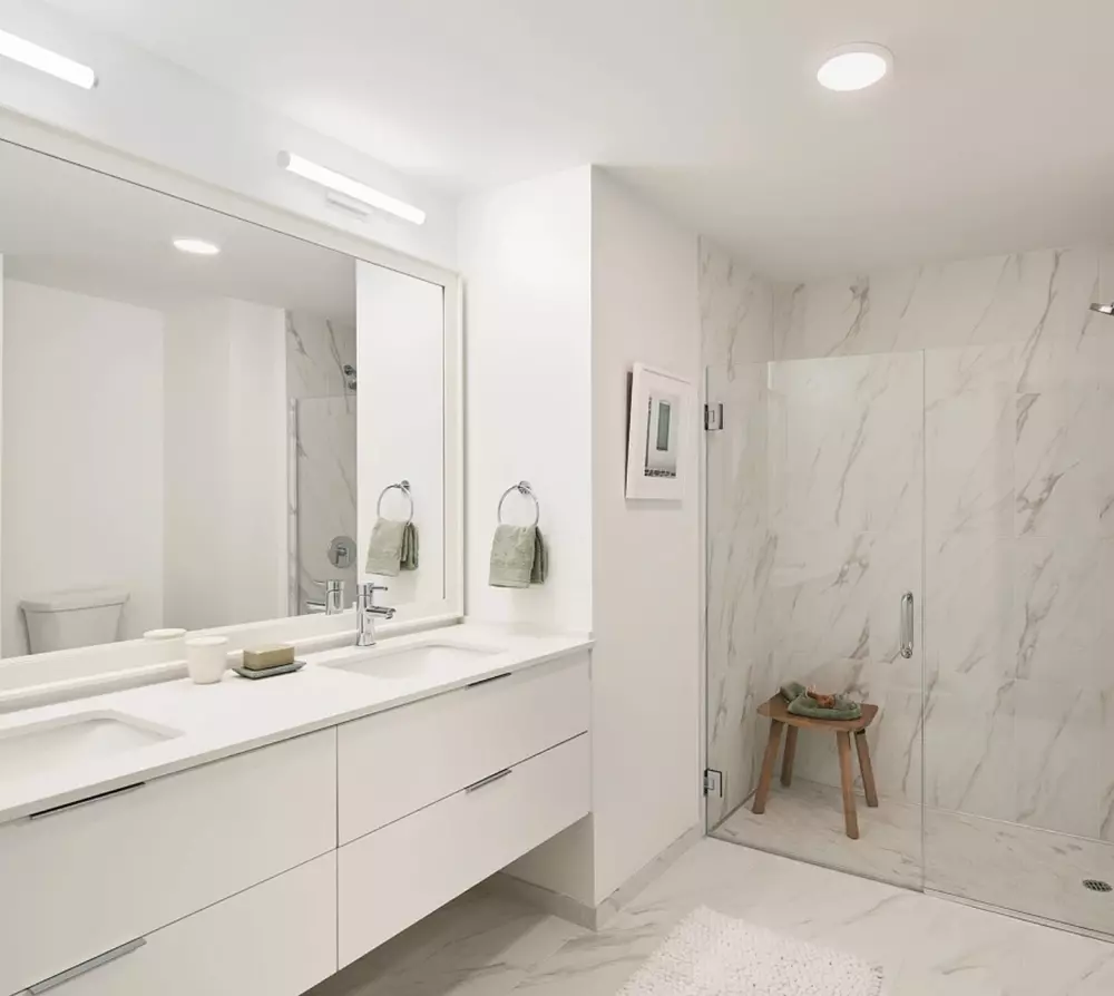 The Apartments at Lincoln Common 2345 N Lincoln Ave, Chicago, IL 60614