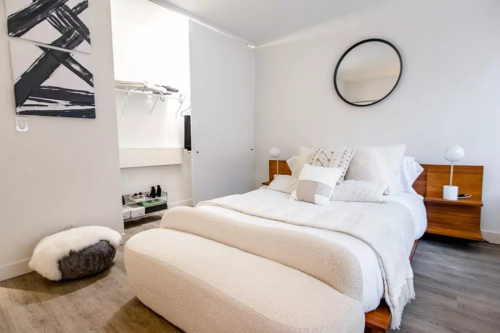 21 East Chestnut 21 E Chestnut St, Chicago, IL 60611