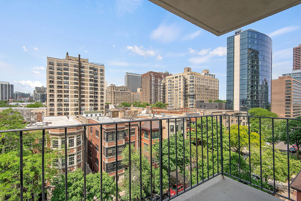 441 W. Oakdale 441 W Oakdale Ave, Chicago, IL 60657