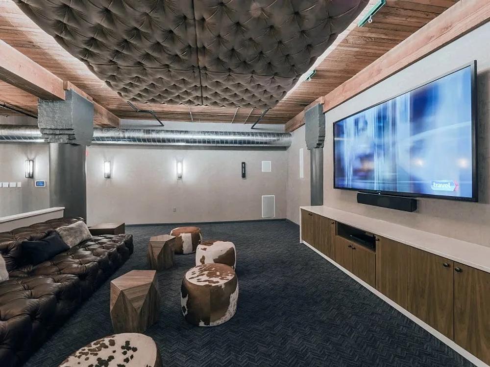 Lofts At River East 445 E Illinois St, Chicago, IL 60611