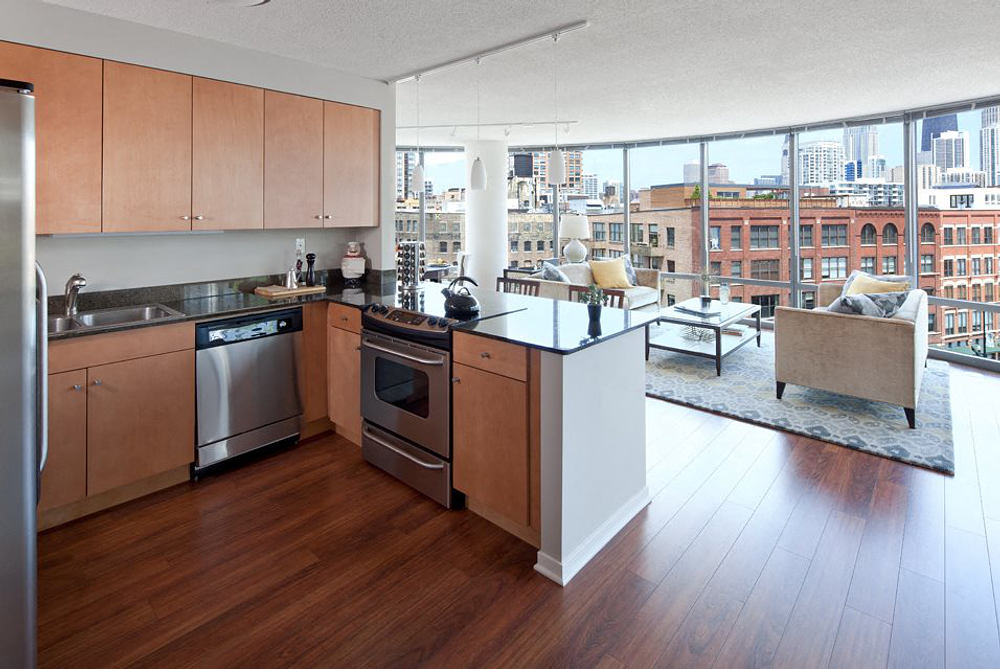 Kingsbury Plaza 520 N Kingsbury St, Chicago, IL 60654