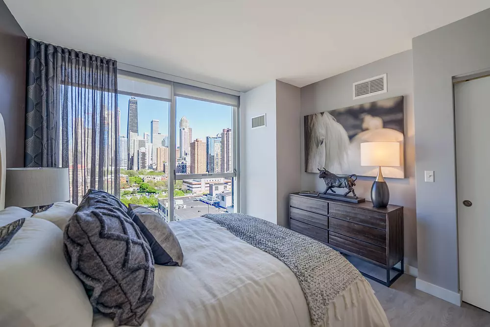 Niche 905 905 N Orleans St, Chicago, IL 60610