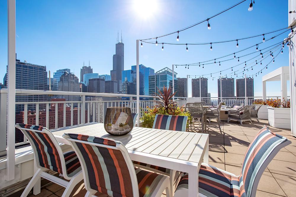 180 North Jefferson 180 N Jefferson St, Chicago, IL 60661