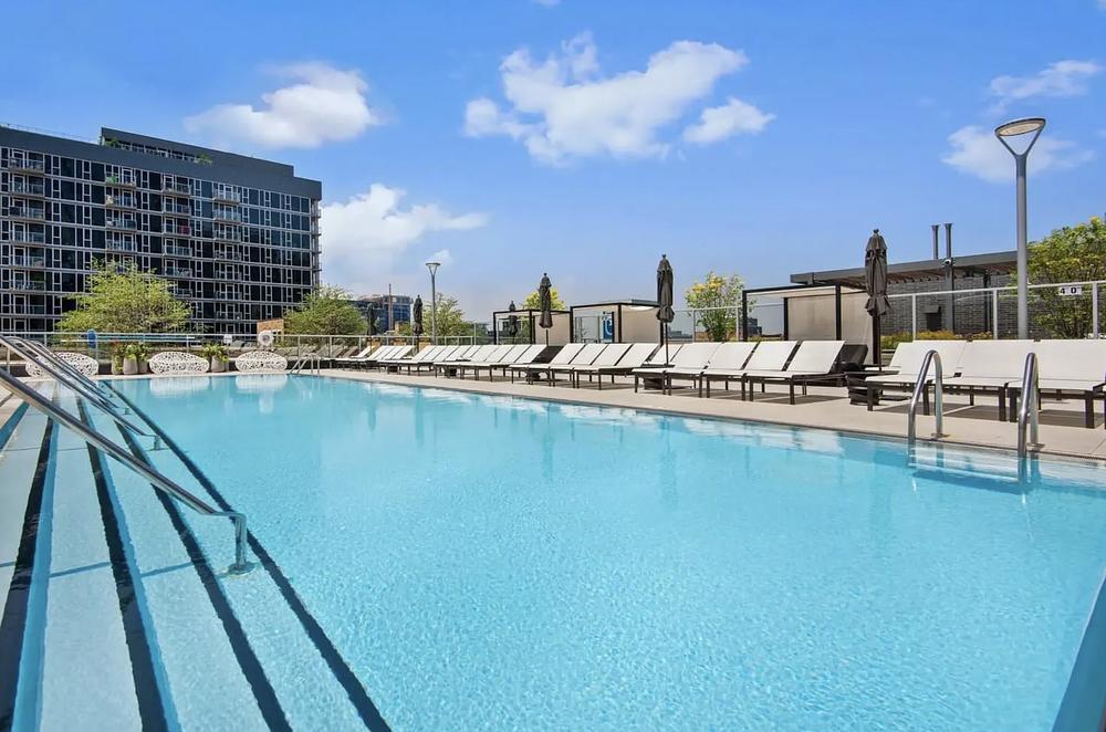 727 West Madison 727 W Madison St, Chicago, IL 60661