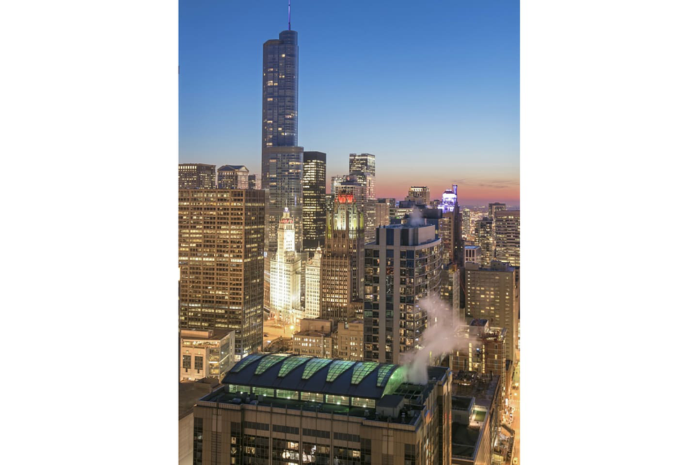Moment 545 N McClurg Ct, Chicago, IL 60611