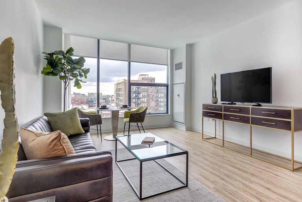 The Van Buren 808 W Van Buren St, Chicago, IL 60661