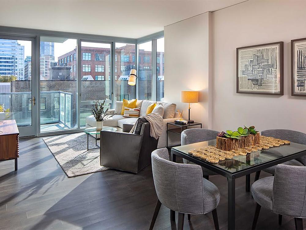 Milieu 205 S Peoria St, Chicago, IL 60607
