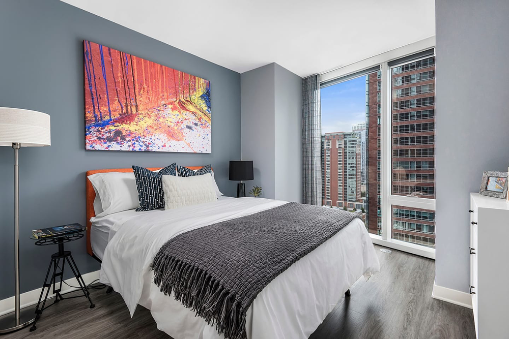 Moment 545 N McClurg Ct, Chicago, IL 60611