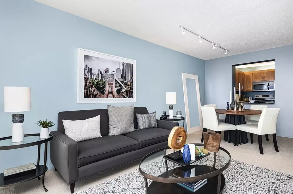 Columbus Plaza 233 E Wacker Dr, Chicago, IL 60601