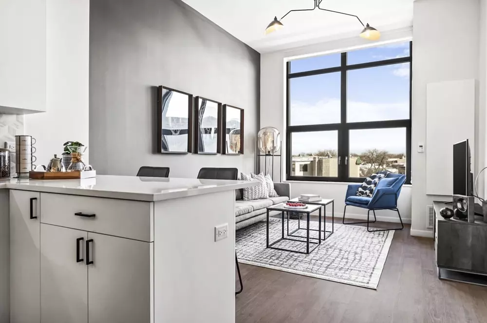 Logan Apartments 2522 N Milwaukee Ave, Chicago, IL 60647