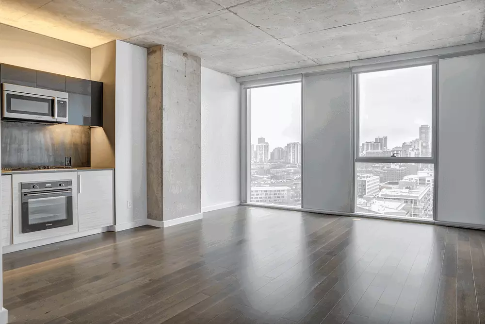 Xavier 625 W Division St, Chicago, IL 60610