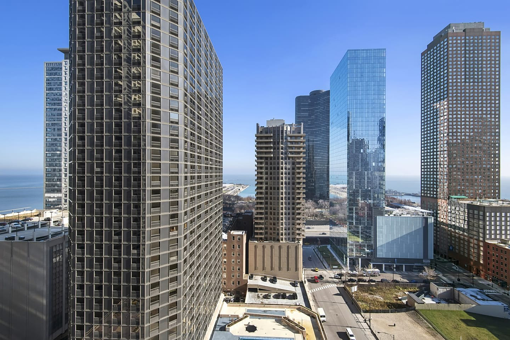 Moment 545 N McClurg Ct, Chicago, IL 60611
