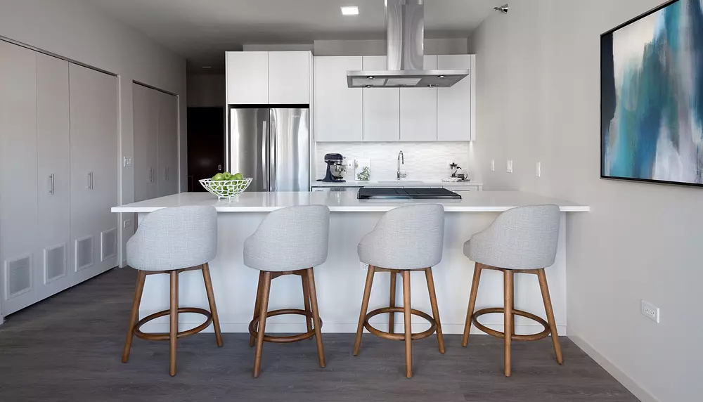 8 East Huron 8 E Huron St, Chicago, IL 60611