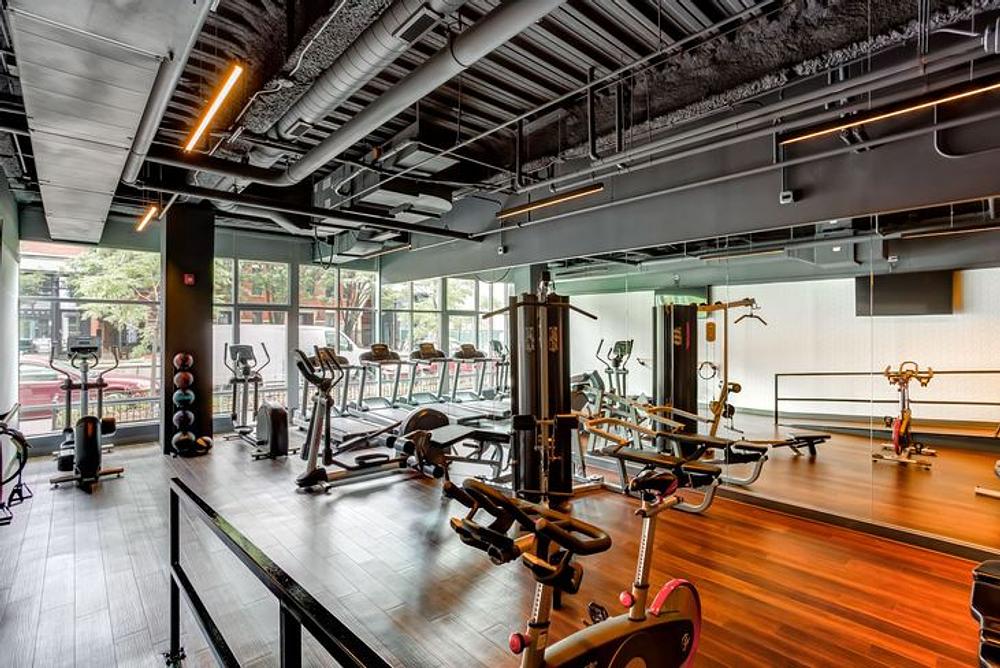 Luxe on Madison 1222 W Madison St, Chicago, IL 60607 Fulton Market, West Loop - Leasing by Cross Street