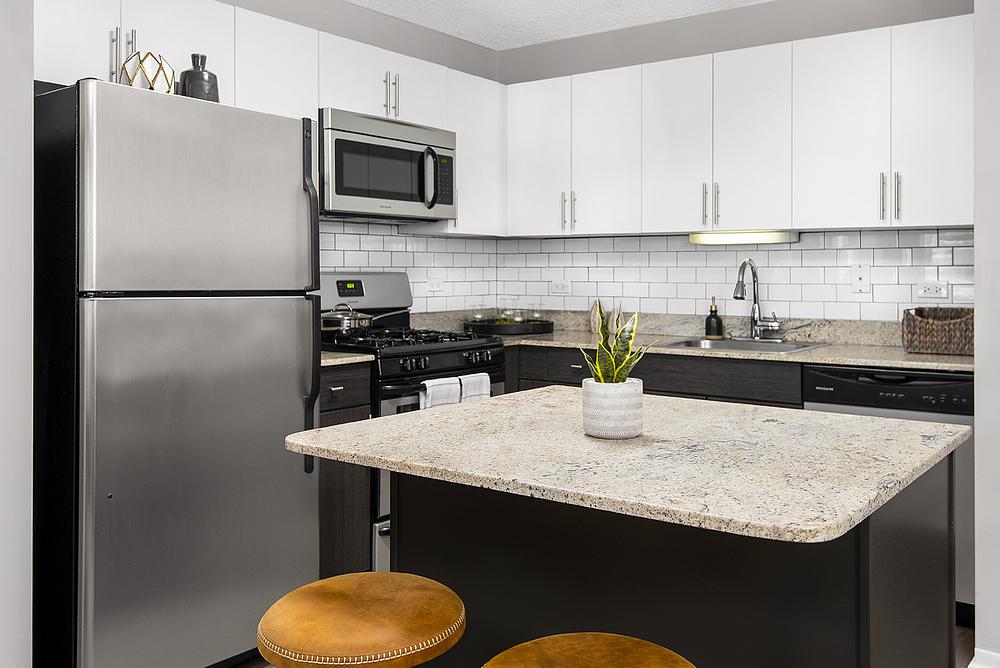 180 North Jefferson 180 N Jefferson St, Chicago, IL 60661