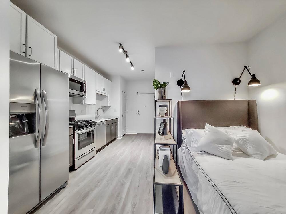 The Raven Residences 4733 N Wolcott Ave. Chicago, IL 60640