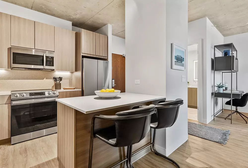 Cadence 2050 W Ogden Ave, Chicago, IL 60612