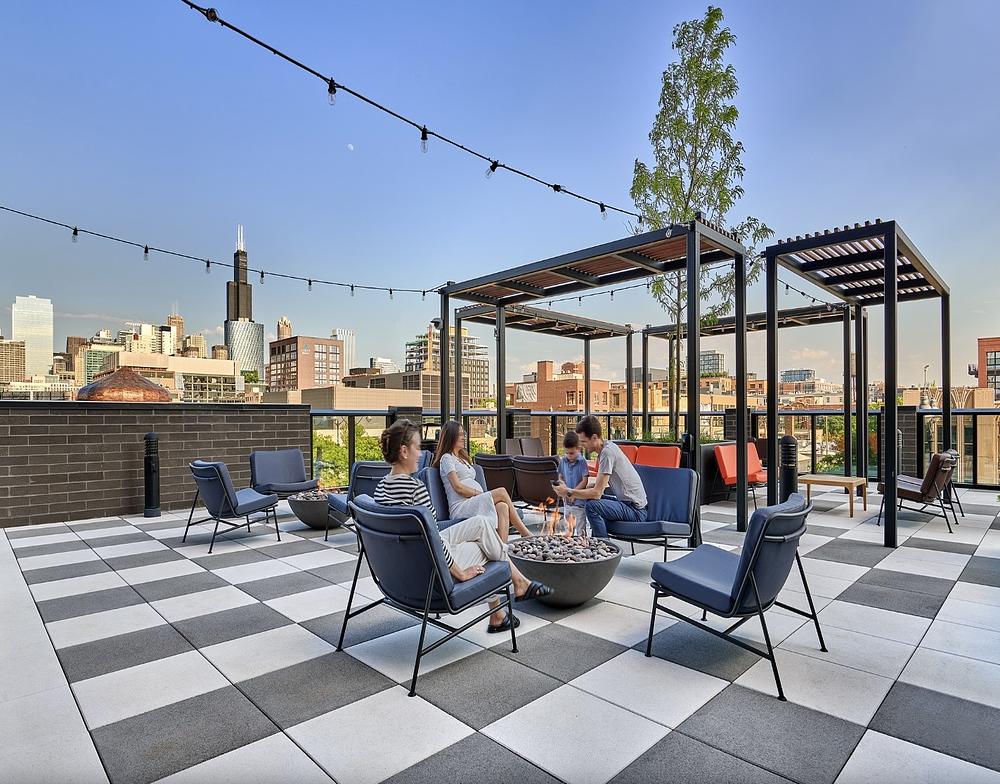 Fulbrix 160 N Elizabeth St, Chicago, IL 60607