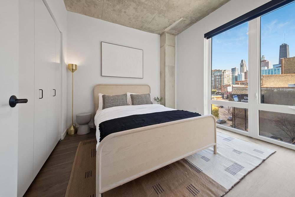 Hugo River North 751 N Hudson Ave, Chicago, IL 60654