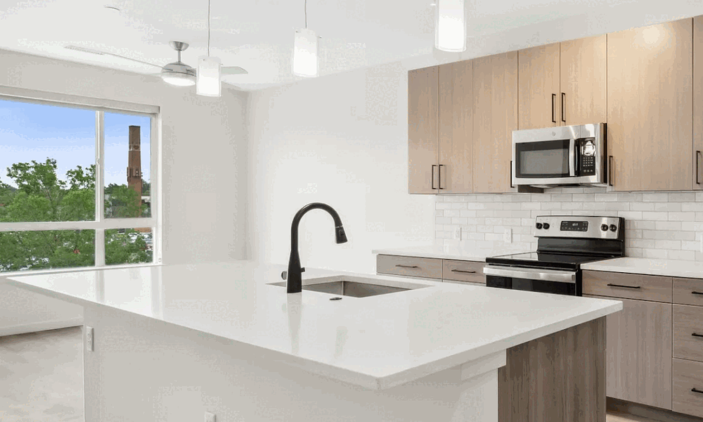 AMLI Broadway Park 357 S Bannock St, Denver, CO 80223