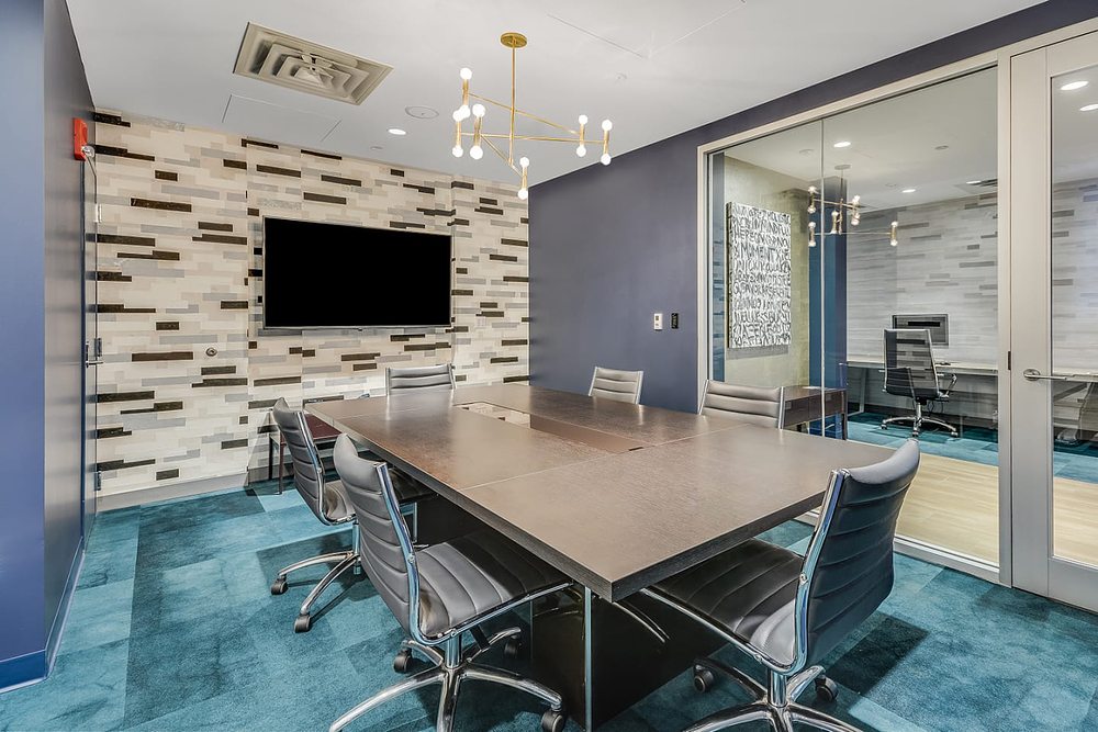 Moment 545 N McClurg Ct, Chicago, IL 60611