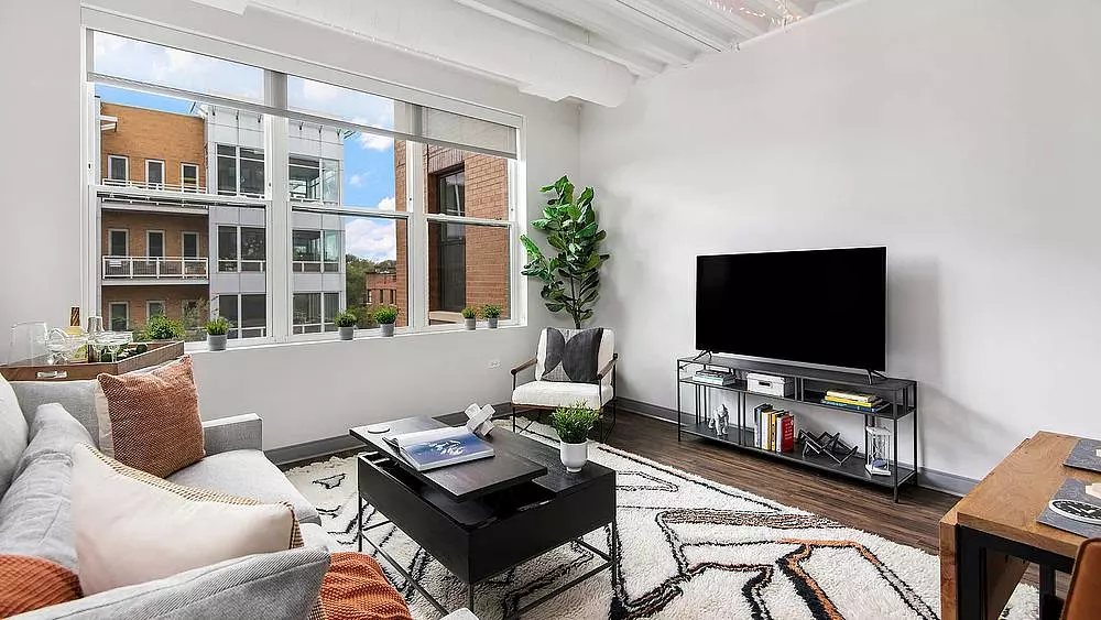 Wrigleyville Lofts 949 W Dakin St, Chicago, IL 60613