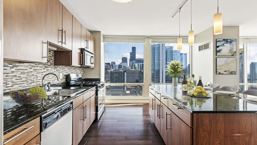 Flair Tower 222 W Erie St, Chicago, IL 60654