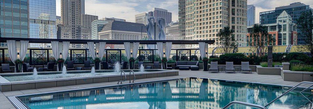 AMLI River North 71 W Hubbard St, Chicago, IL 60654