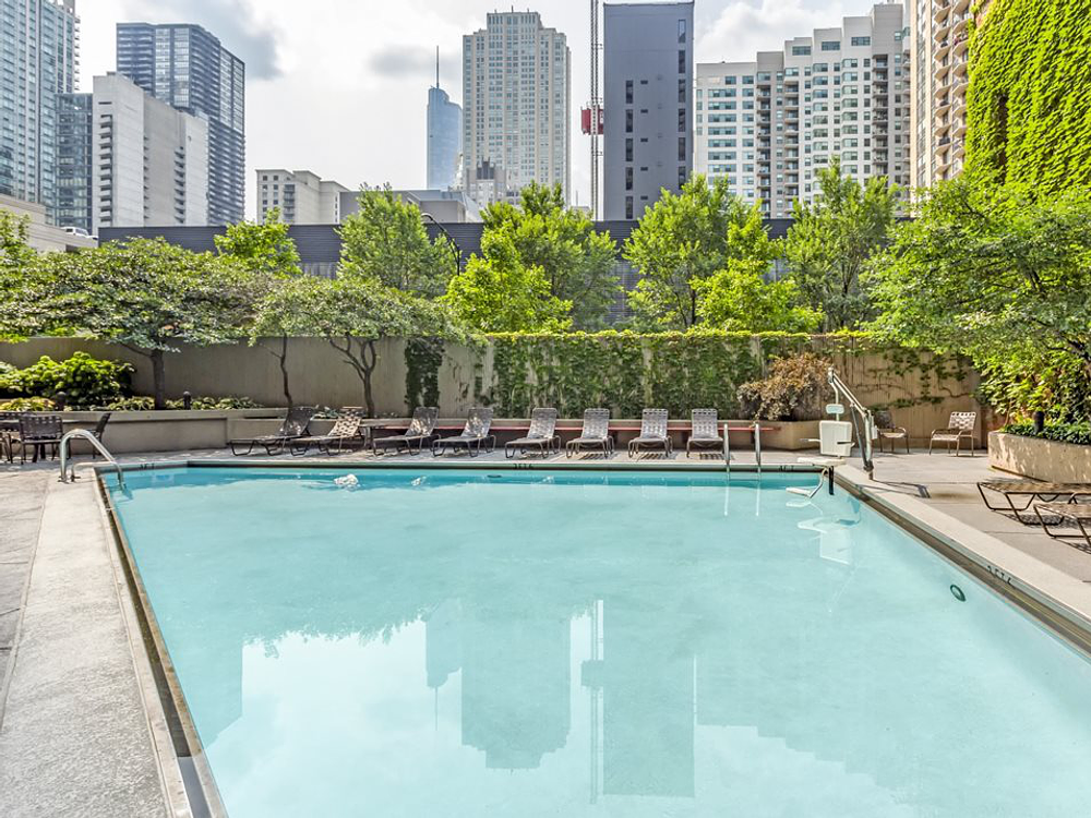 Asbury Plaza 750 N Dearborn St Chicago, IL 60654 Gold Coast, River North - Leasing by Cross Street
