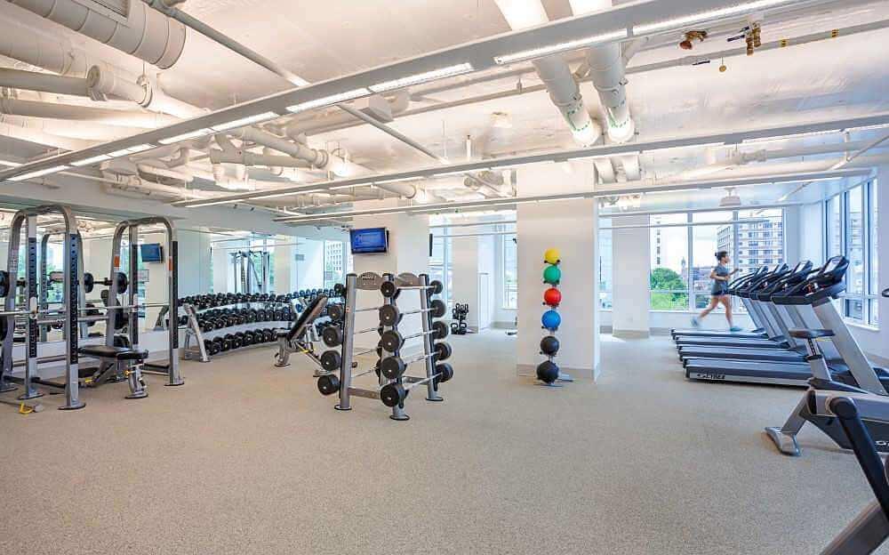 The Hudson 750 N Hudson Ave, Chicago, IL 60654