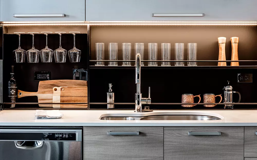 Seven 10 West 710 W Grand Ave, Chicago, IL 60654