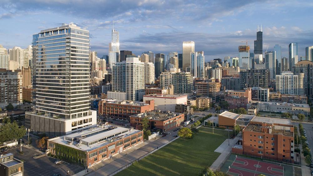 NEXT Apartments 347 W Chestnut St, Chicago, IL 60610