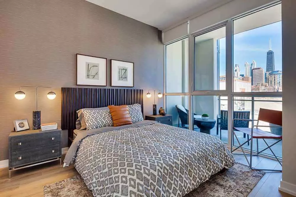 The Hudson 750 N Hudson Ave, Chicago, IL 60654