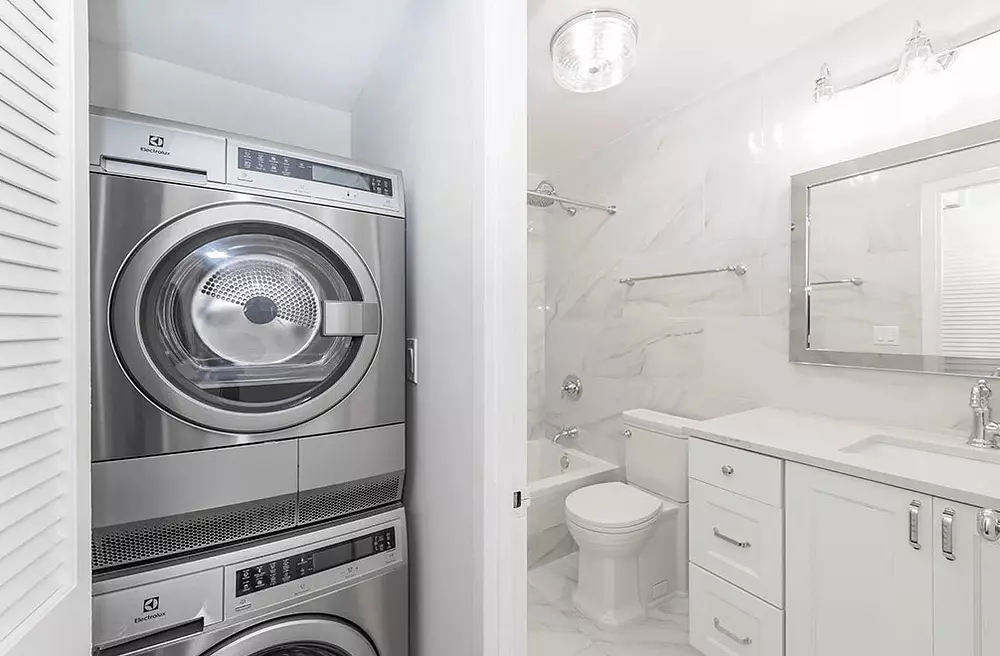 Astor House 1340 N Astor St, Chicago, IL 60610